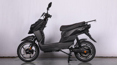 Photo-Album-_Electric Bicycle_UM-DB03_Rt._side_Matt Black
