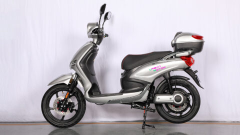 Photo-Album-_Electric Bicycle_UM-DB04_Lf._side_Silver