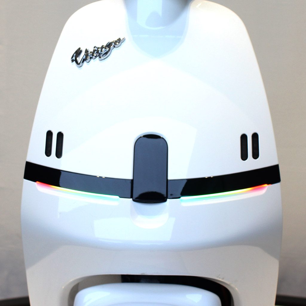 Photo-Gallery-Carousel_Electric Bicycle_UM-DB09_Colorful dynamic atmosphere lights on front panel