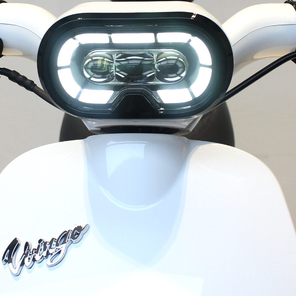 Photo-Gallery-Carousel_Electric Bicycle_UM-DB09_LED head lamp with 3-lens_Ring-shaped daytime running lights