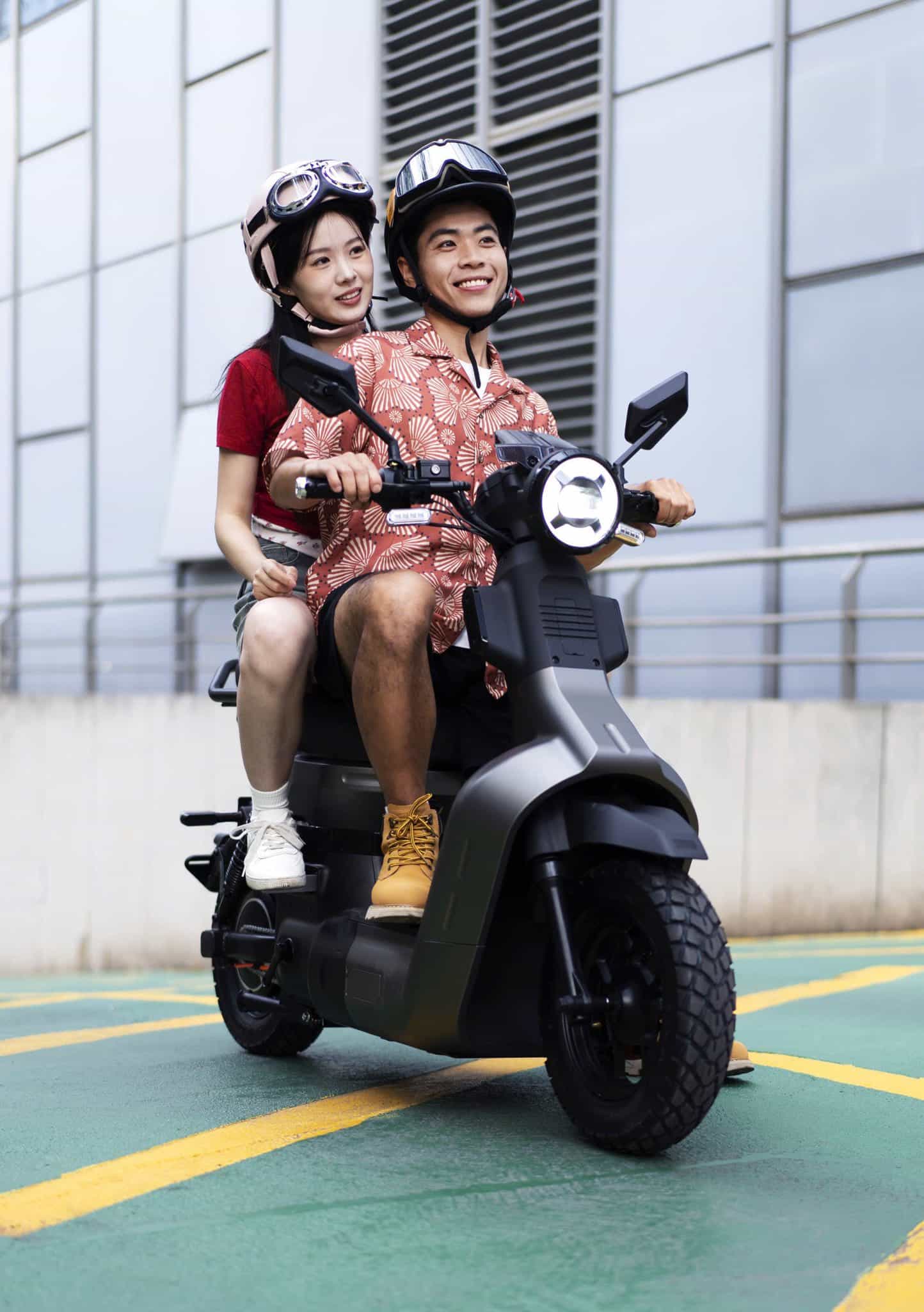 Photo-Gallery-Model Gallery_UM-DB10_2